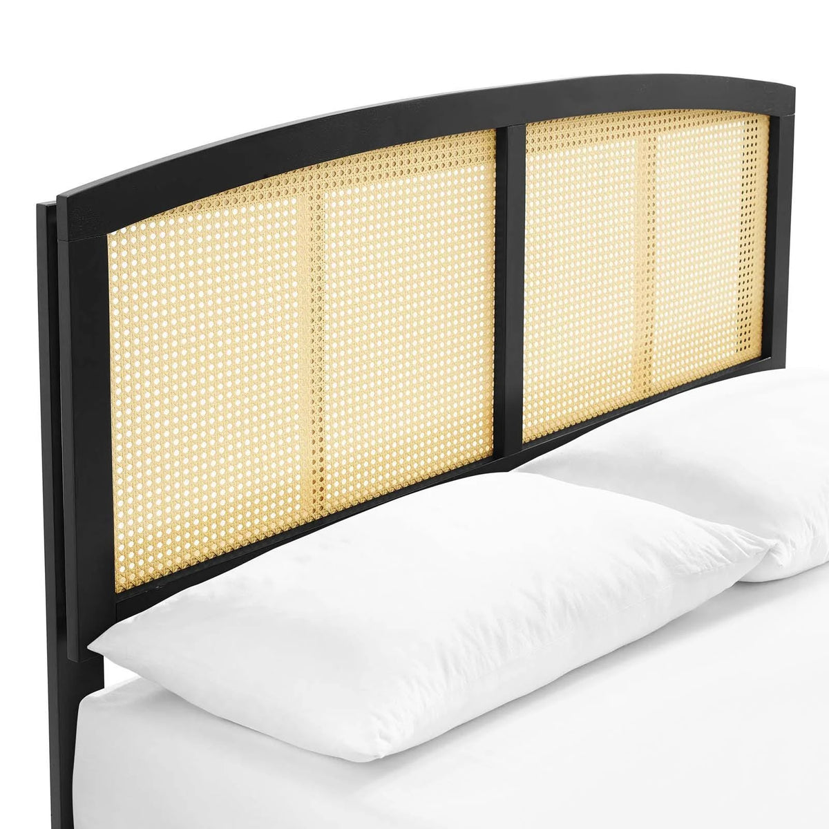 Black Queen Platform Bed with Splayed Legs I57613