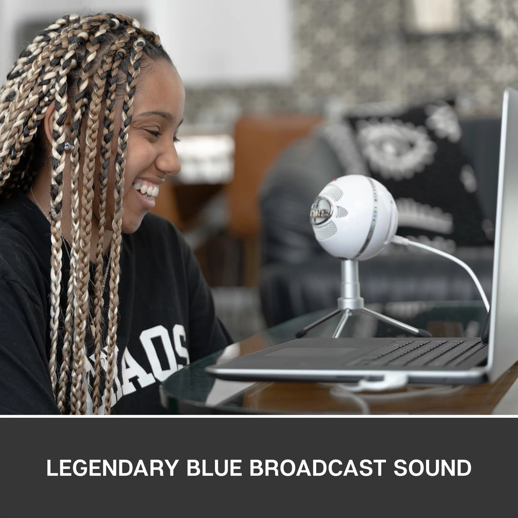 White USB Cardioid Condenser Microphone with Adjustable Desktop Stand F717