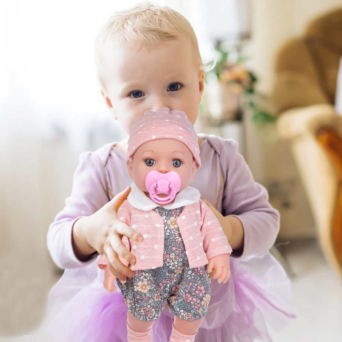 12 inch Realistic Vinyl Reborn Baby Doll with Doll Clothes Q522