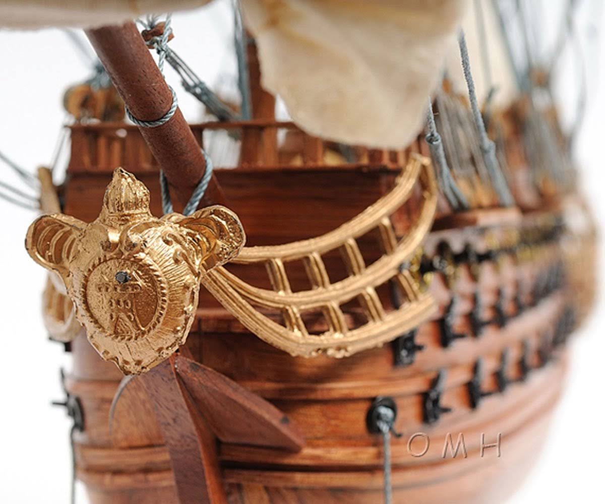 Miniature Replica Ship C7469