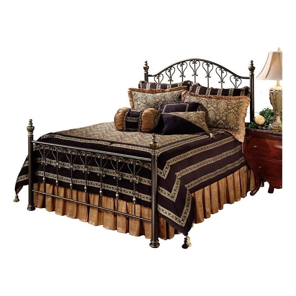 Queen Poster Spindle Bed J268
